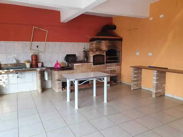 Churrasqueira de tijolos na área gourmet